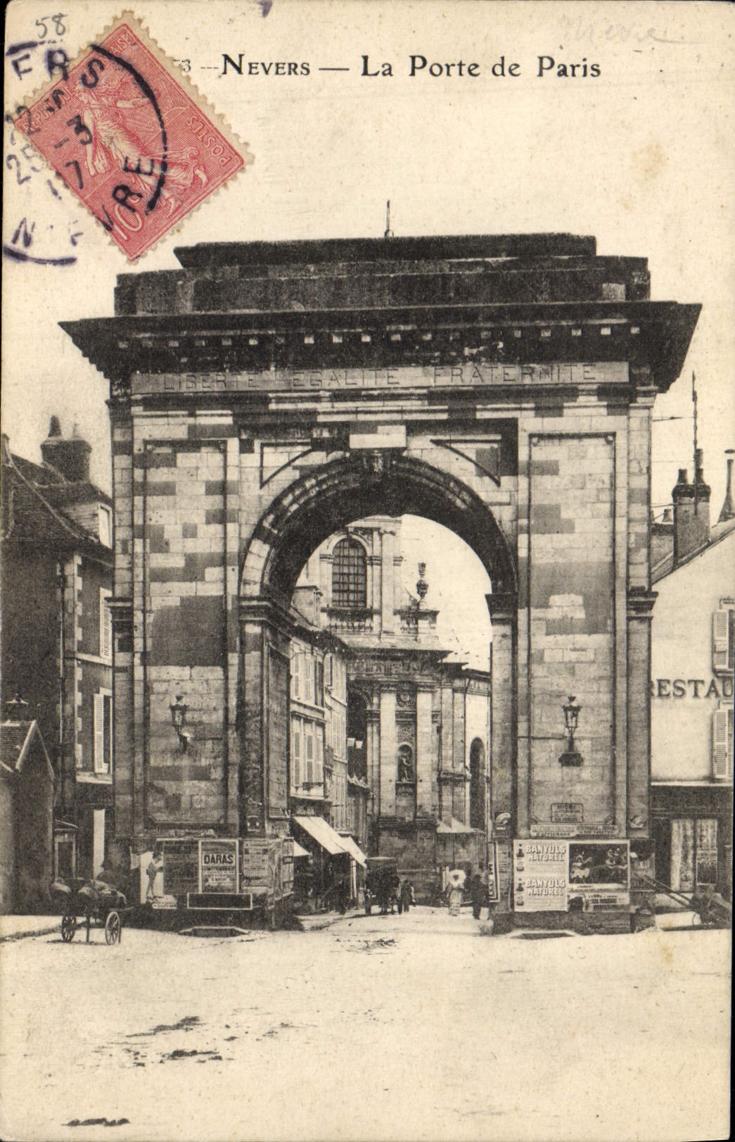 CPA Nevers La Porte de Paris 