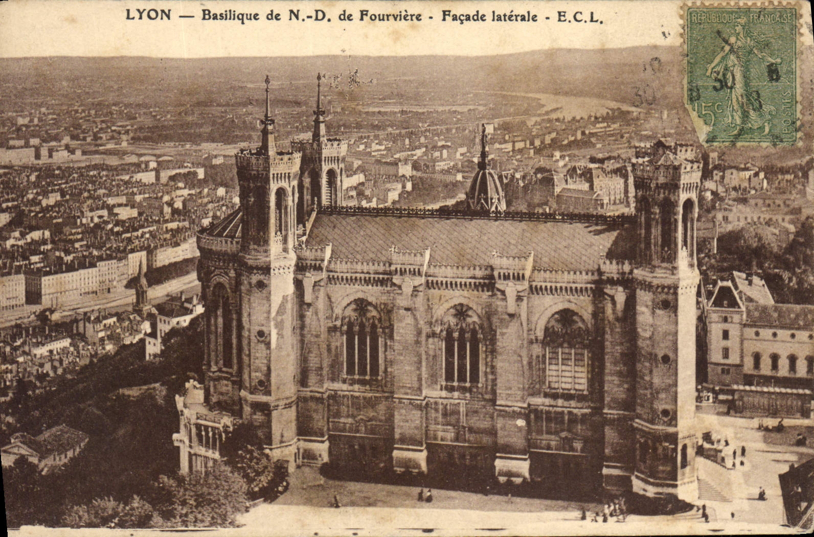 LYON — Basilika Notre-Dame de Fourvière — Seitenfassade — E.C.L.
