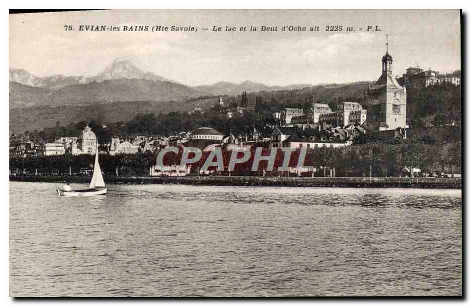 Évian-les-Bains (Haute-Savoie) — Le lac et la Dent d'Oche alt 2225 m. — P.L.