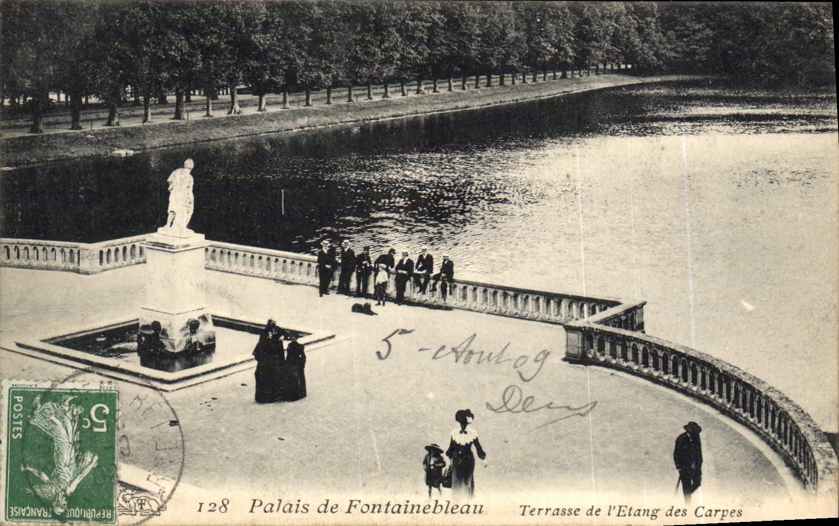 Palais de Fontainebleau — Terrasse de l'Etang des Carpes — éditeur Répertoire Français n°128