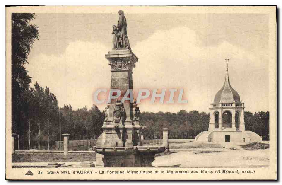 CPA Saint Anne D'Auray La fontaine miraculeuse et le monument aux morts