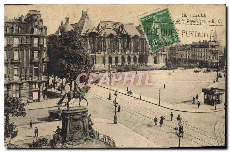 CPA Lille Place De La Republique