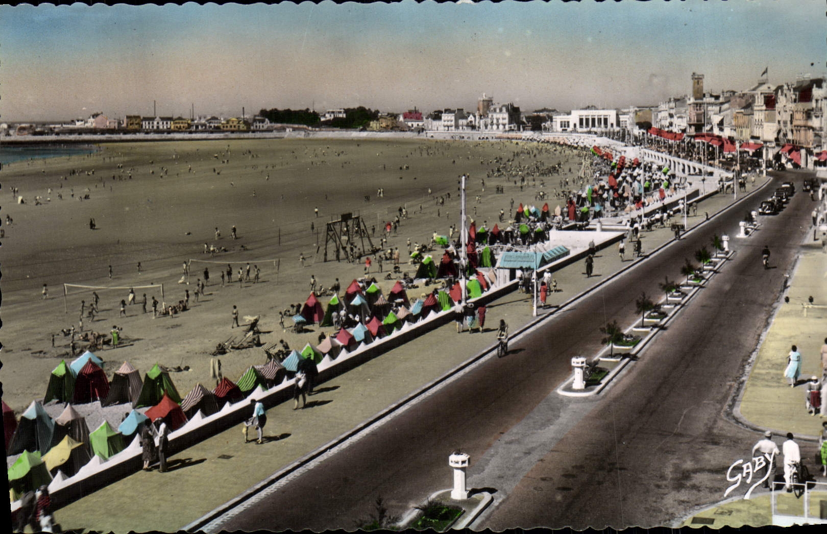 Les Sables-d'Olonne — Le Remblai et la Plage — Éditions Gaby