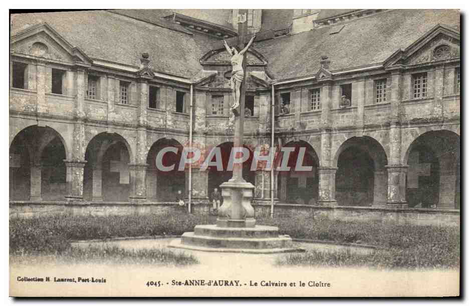 CPA Ste Anne d'Auray Le Calvaire et le Cloitre 