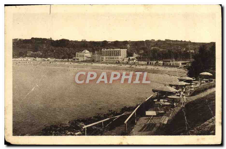 CPA Perros Guirec Plage de Trestraou Terrasse de la roseraie