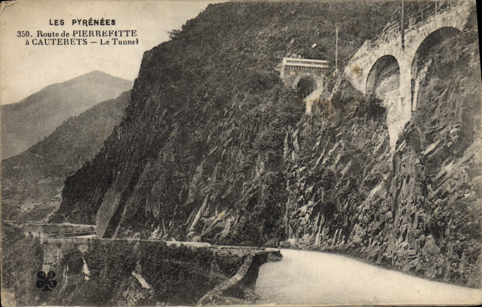CPA Route de Pierrefitte a Cauterets