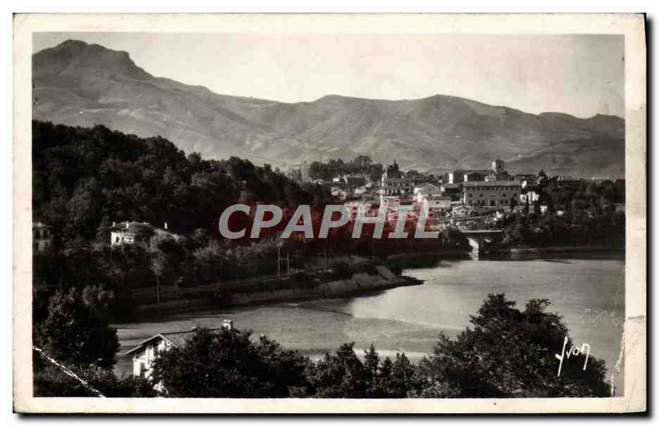 CPA Cote Basque Hendaye La vieille Ville et la Bidassoa