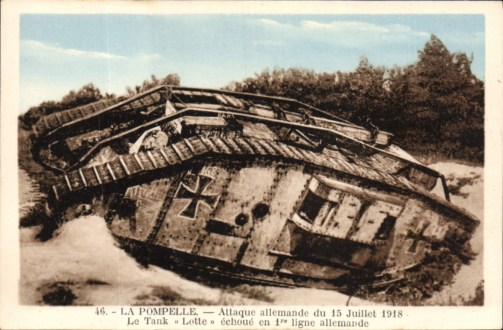 CPA La Pompelle Attaque allemande du Juillet Le Tank Militaria 