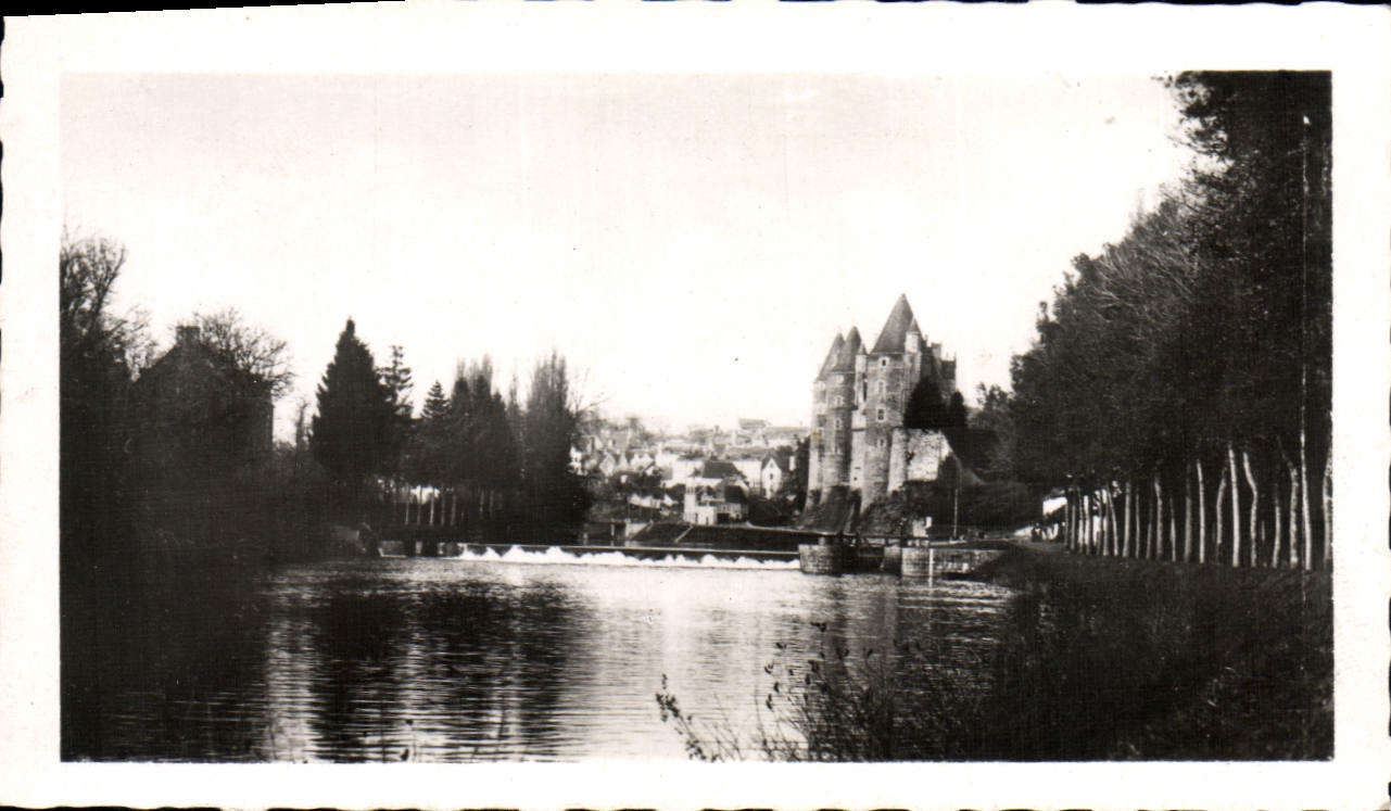 CPM Josselin Se Chateau St Les Bords de l'Oust