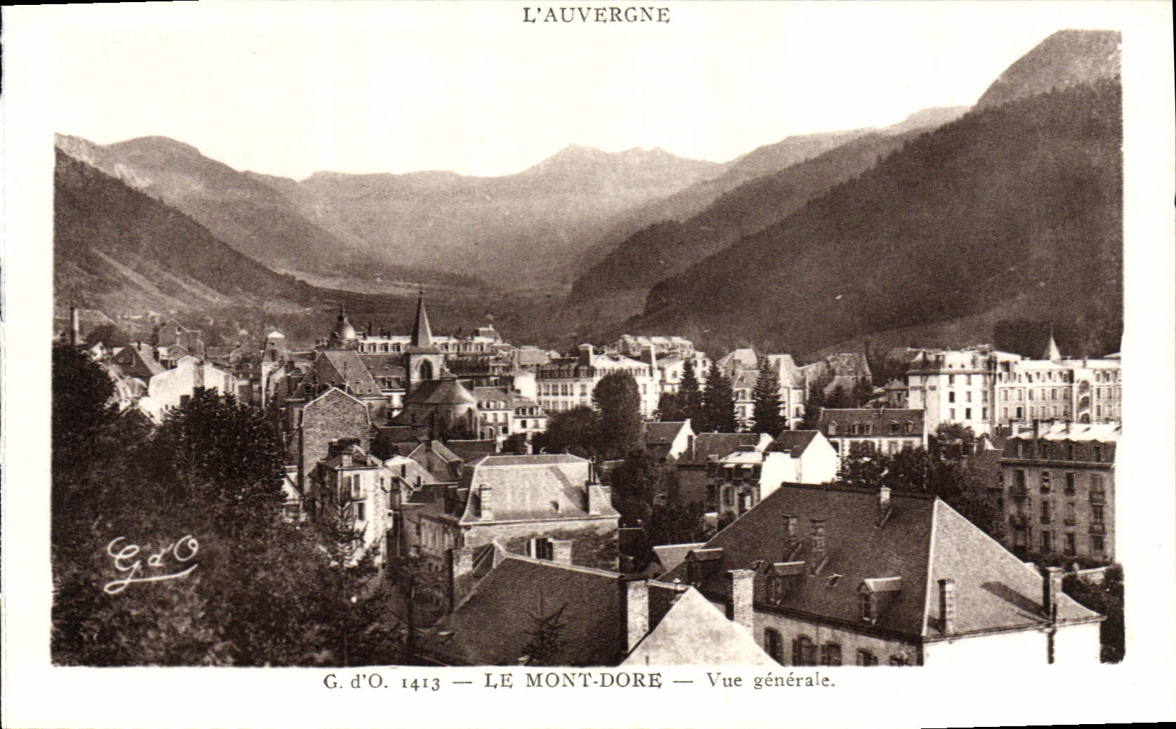 CPA L'Auvergne Le Mont Dore Vue generale