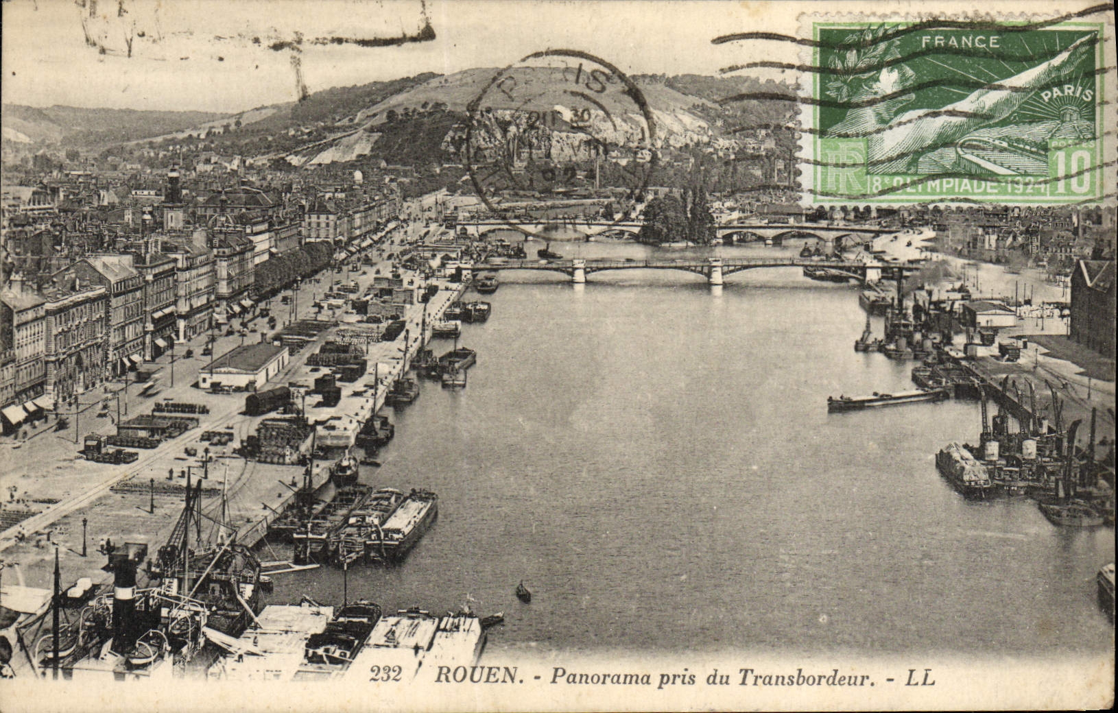 CPA Rouen Panorama Pris du Transbordeur Bateaux