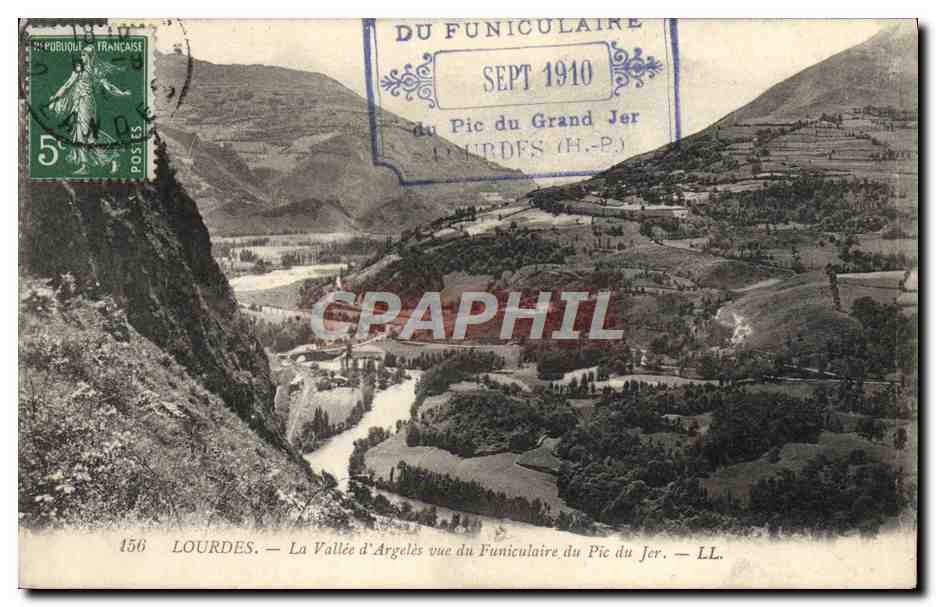 CPA Lourdes La Vallee d'Argrles Vue du Funiculaire du Pic du Jer