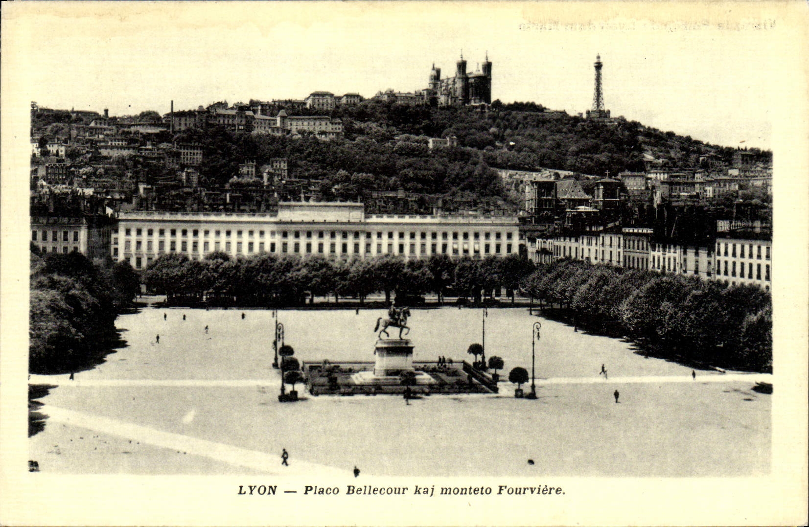 CPA Lyon Place Bellecour Kaj Monteto Fourviere