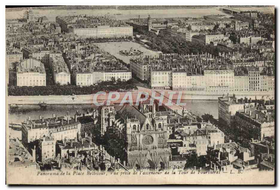 CPA Lyon Panorama de la Place Bellecour Vue prise de l'ascenseur de la Tour de Fourvieres