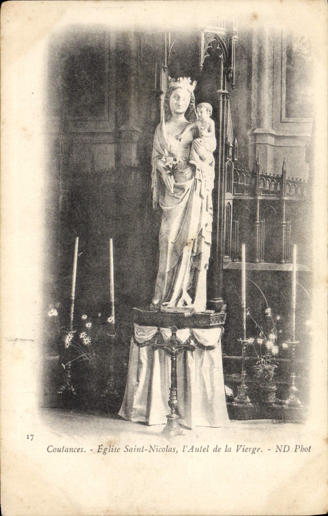 CPA Coutances Eglsie Saint Nicolas L'autel de la vierge 