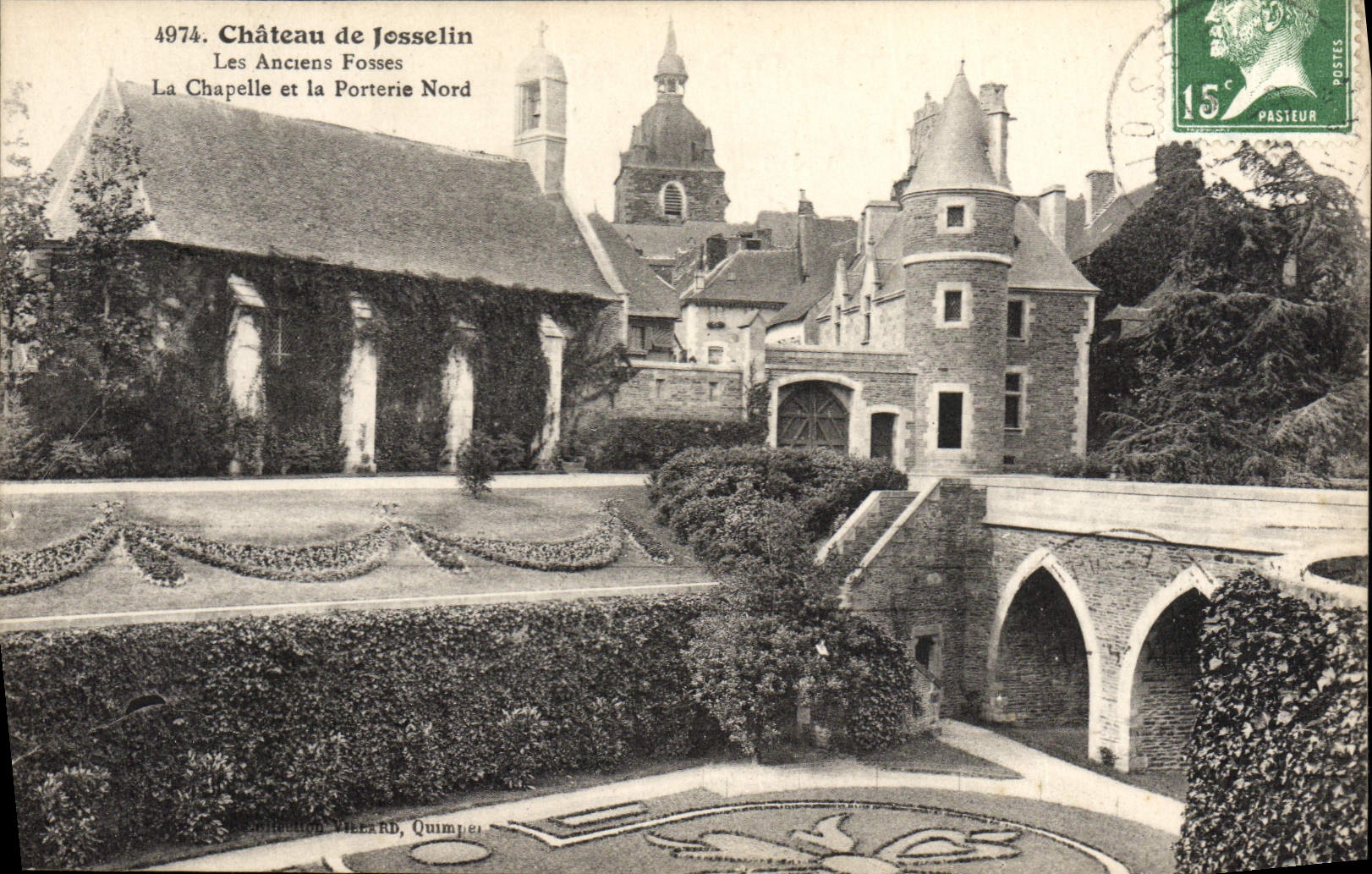 CPA Chateau de Josselin Les Anciens Fosses La chapelle et la poterne Nord