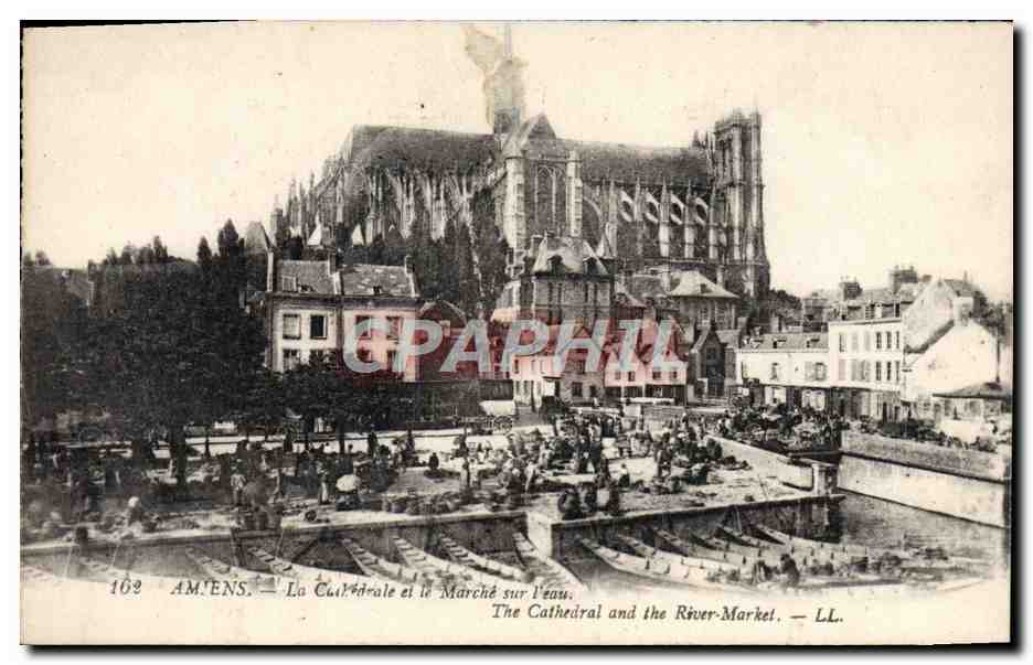 CPA Amiens La cathedrale et le marche sur l'eau
