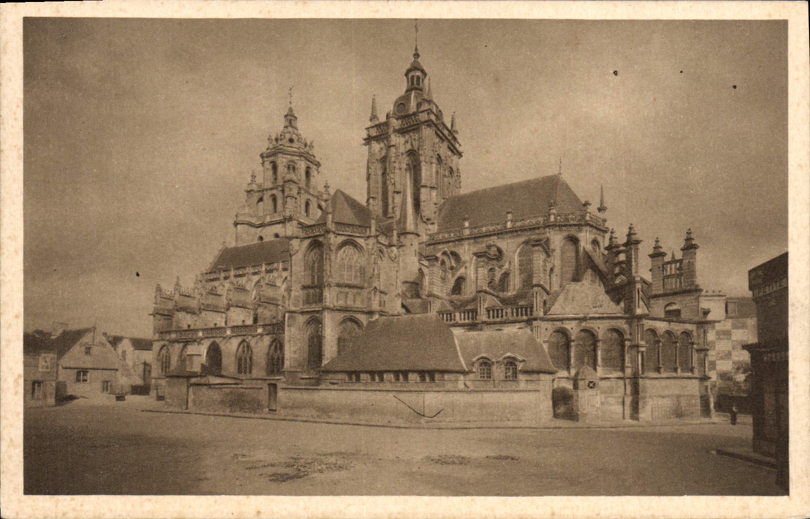 CPA Argentan l'Eglise St Germain