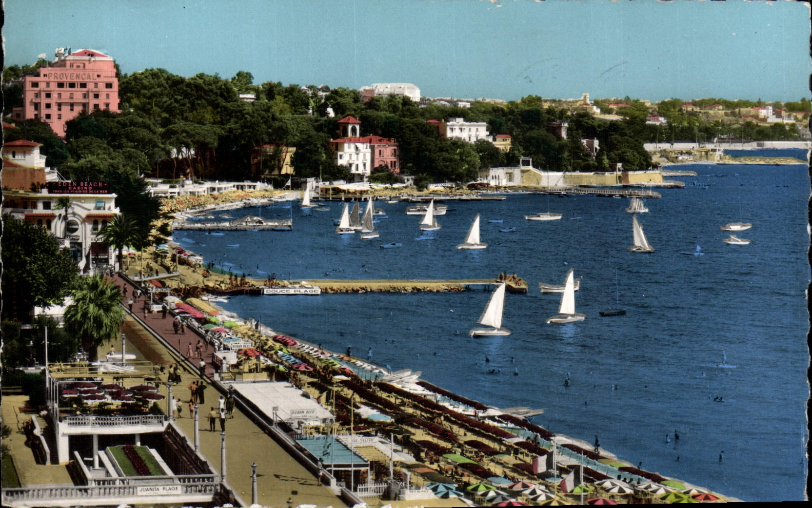 CPM Cote D'Azur Juan les Pins Les Plages et le Provencal