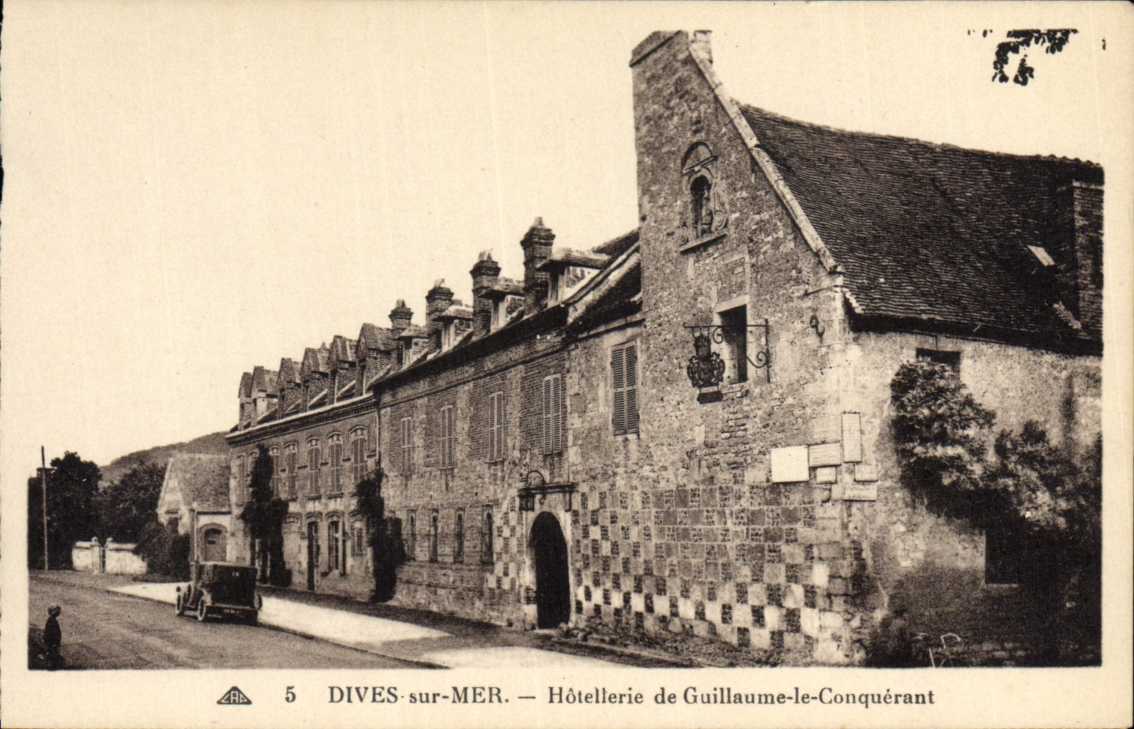 CPA Dives sur Mer Hotellerie de Guillaume le Conquerant 