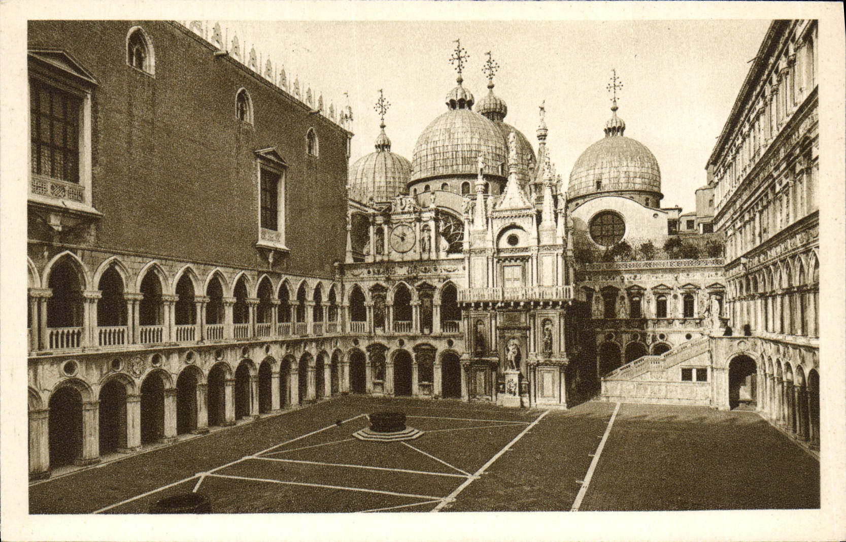 CPA Venezia Palazzo Ducale Cortile 