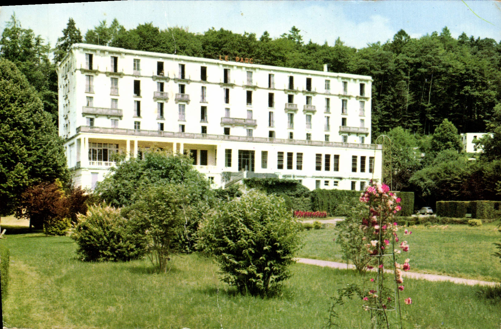 CPM Station Thermale De Bagnoles De L'Orne Resse la Madeleine Le parc