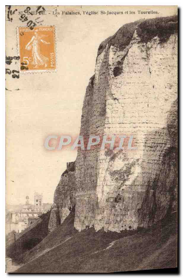 CPA Dieppe Les Falaises l'Eglise St Jacques et les Tourelles 