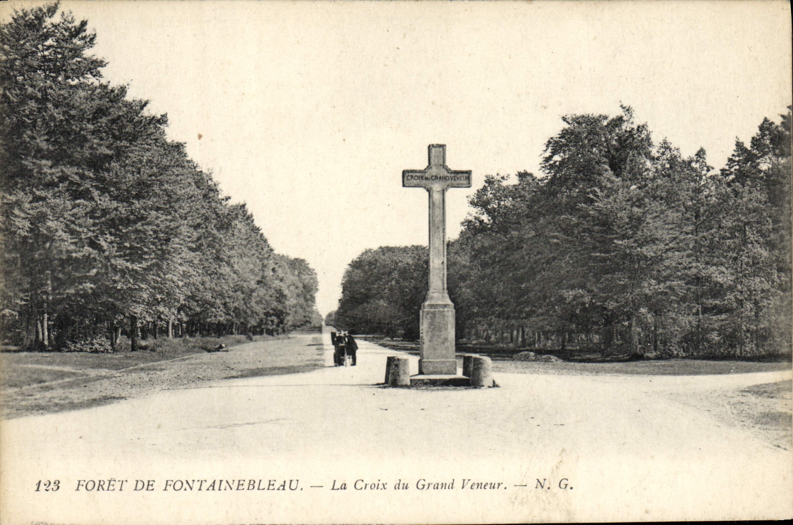 Bosque de Fontainebleau — La Croix du Grand Veneur — N. G.