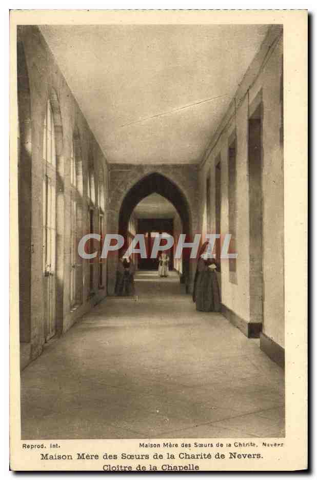 CPA Maison Mere des Soeurs de la Charite de Nevers Cloitre de la chapelle
