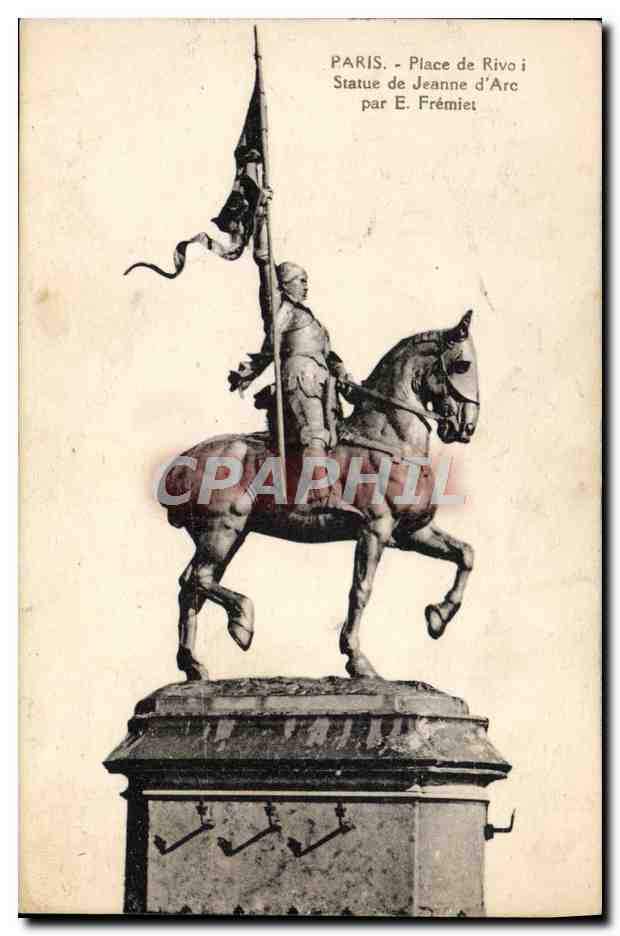 CPA Paris Place de Rivoli Statue de Jeanne d'Arc par Fremiet