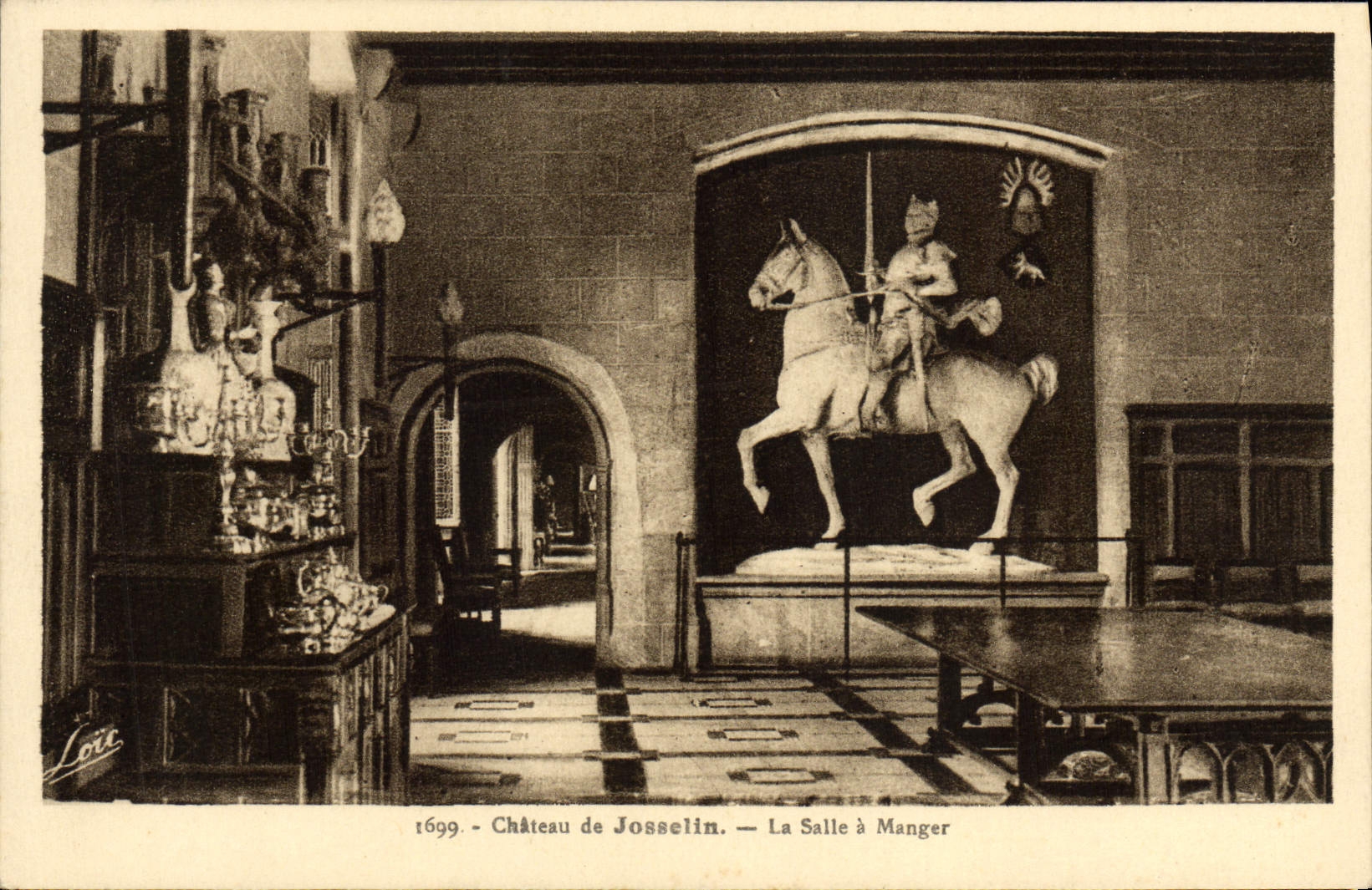 Château de Josselin — La Salle à Manger — éditeur Loïc, n° 1699