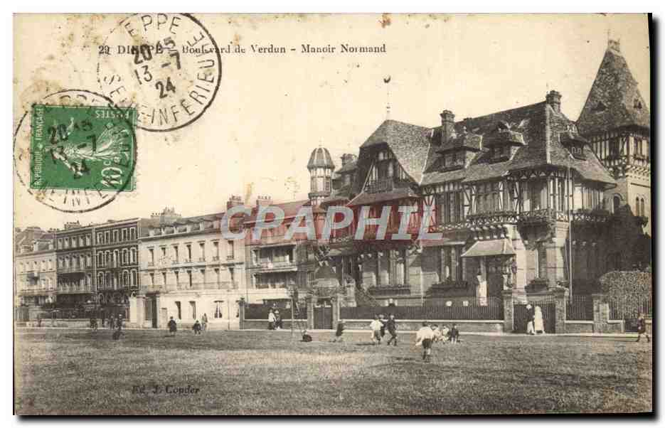 CPA Dieppe Boulevard de Verdun Manoir Normand