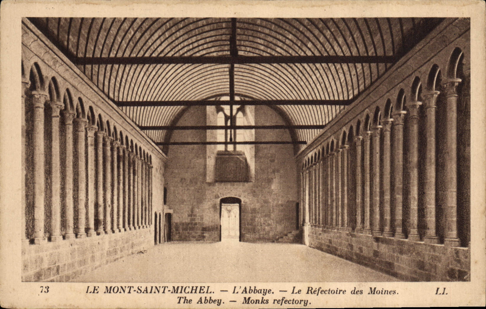 CPA Abbaye Du Mont Saint Michel L'Abbaye Le Refectoire des Moines
