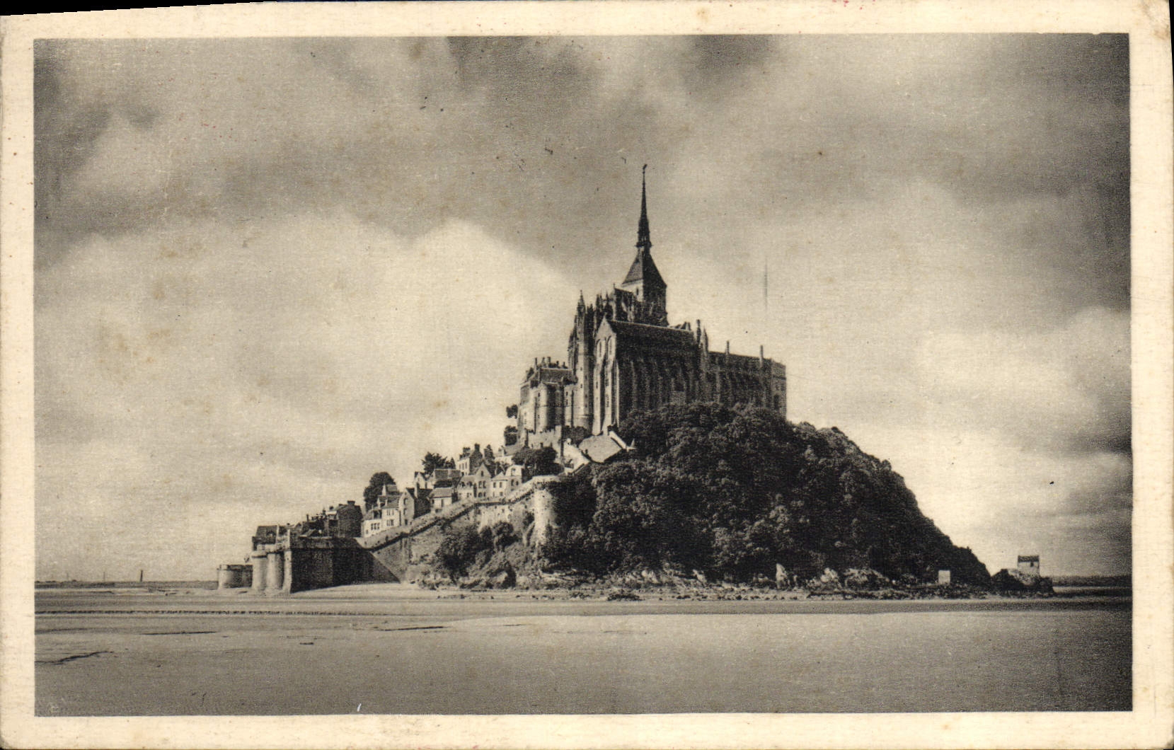 Mont Saint-Michel — Ansicht der Abtei im Nordosten — Verlag Service Commercial Gd Pelais