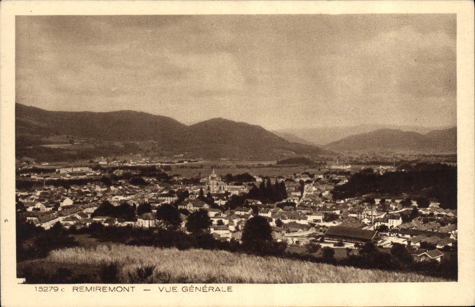 Remiremont — Vista general — Colección Les Vosges - Anverso
