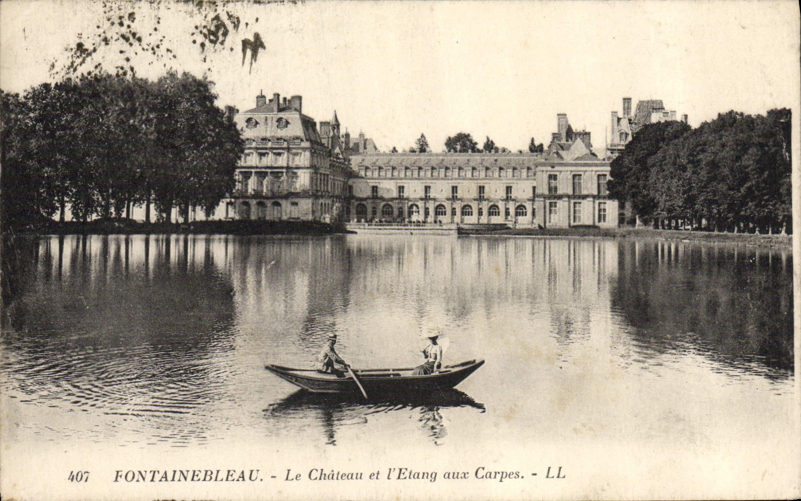 Fontainebleau - Das Schloss und der Karpfenteich - LL