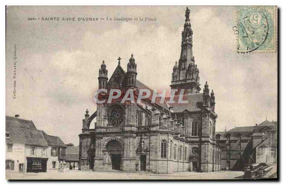 CPA Sainte Anne D'Auray La Basilique et la Place