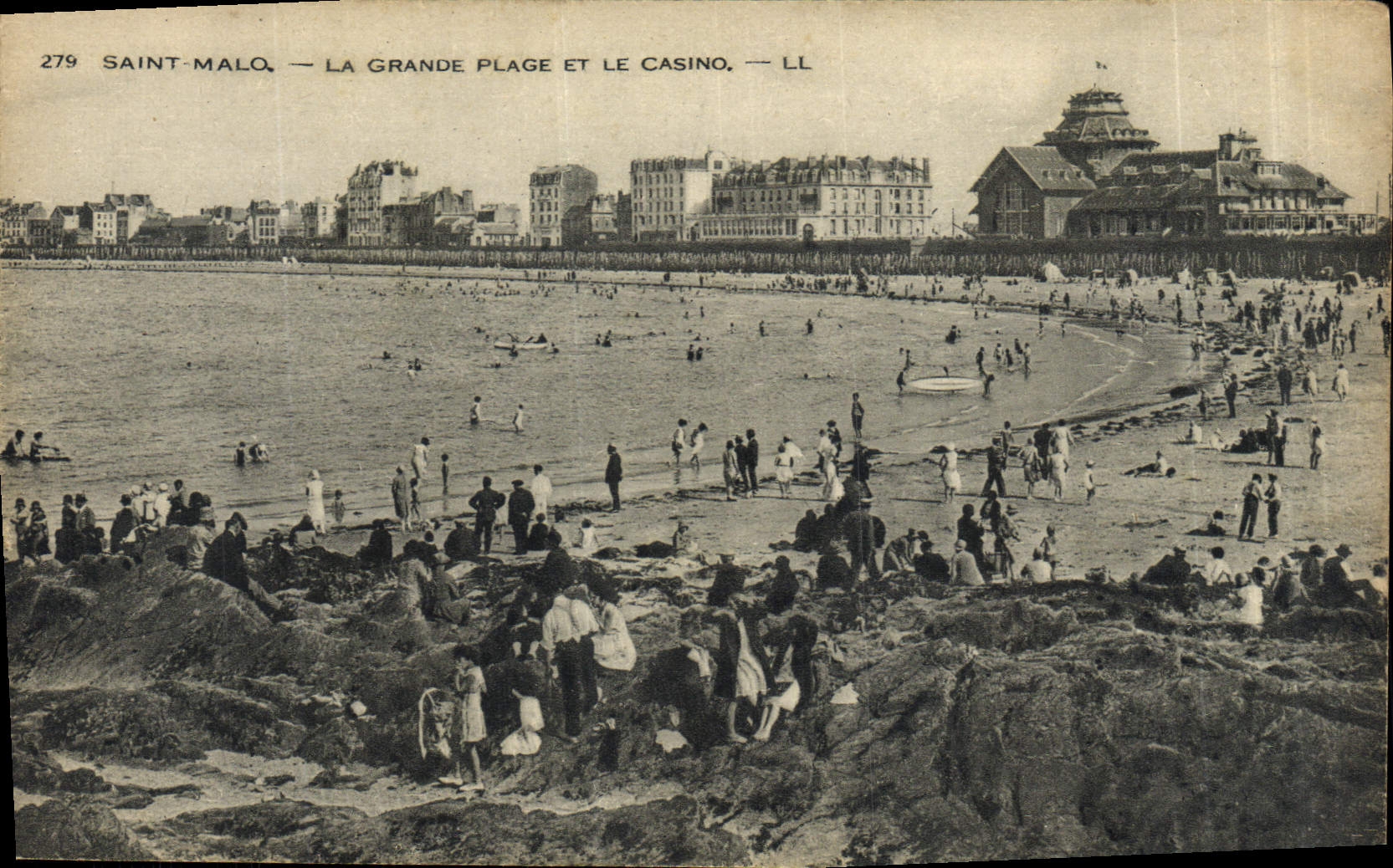 Saint-Malo — La Grande Plage et le Casino — LL