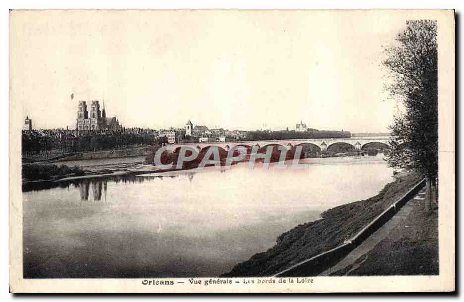 CPA Orleans Vue Generale Les bords de la Loire