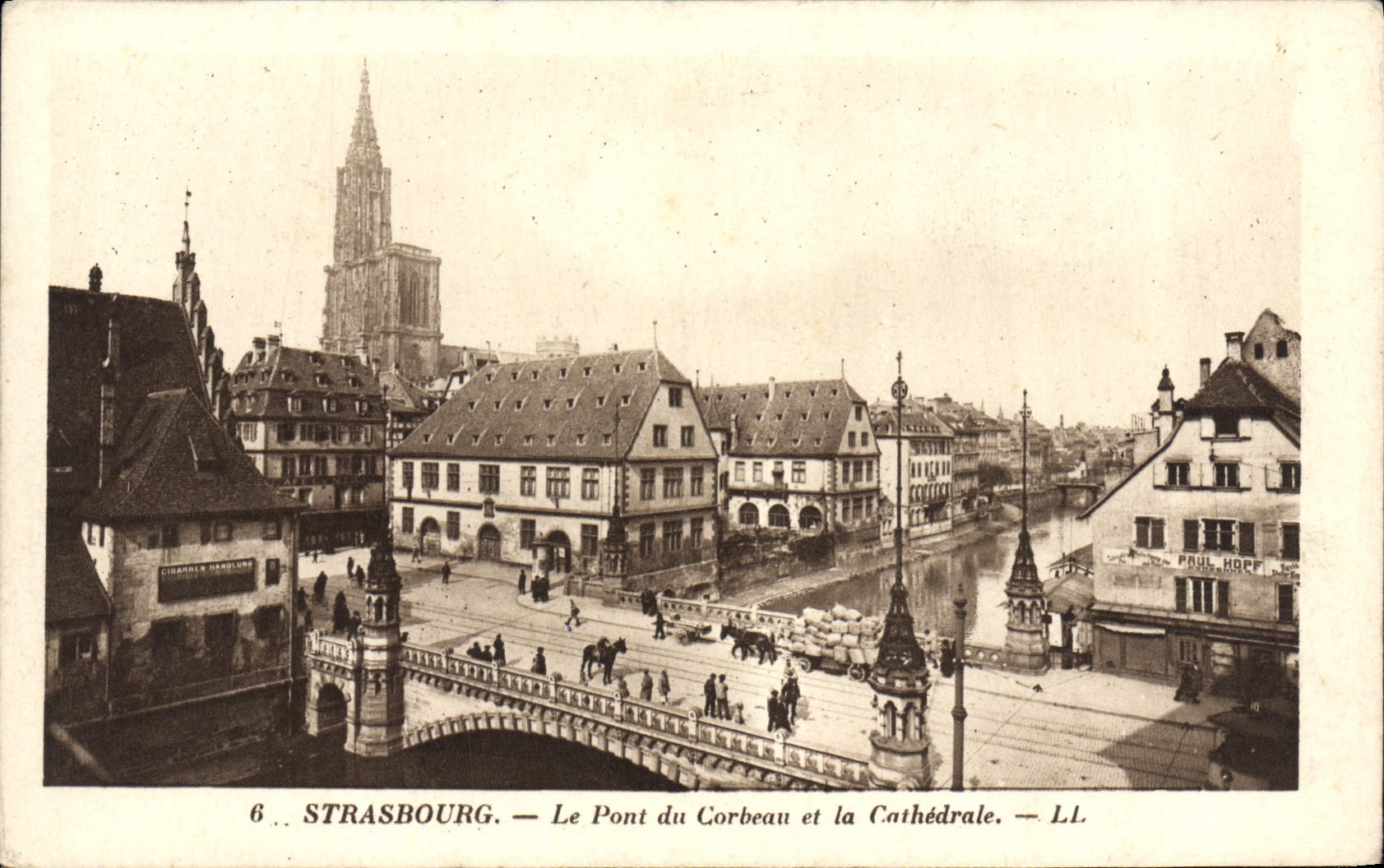 CPA Strasbourg Le Pont du Corbeau et la Cathedrale