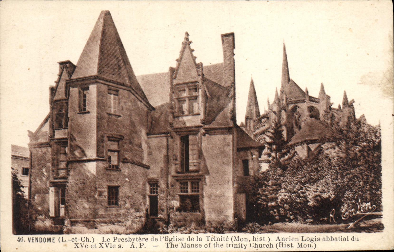CPA Vendome Le Presbytere de L'Eglise de la Trinite