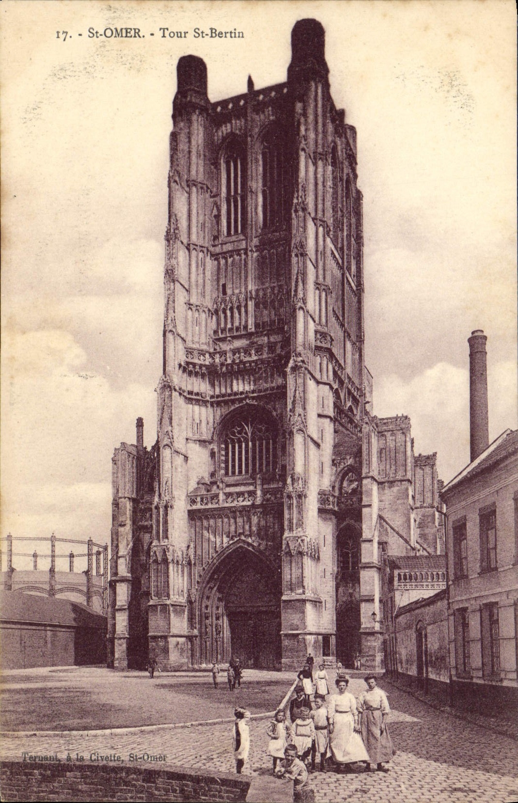 CPA Saint Omer Tour Saint Bertin Femmes Enfants