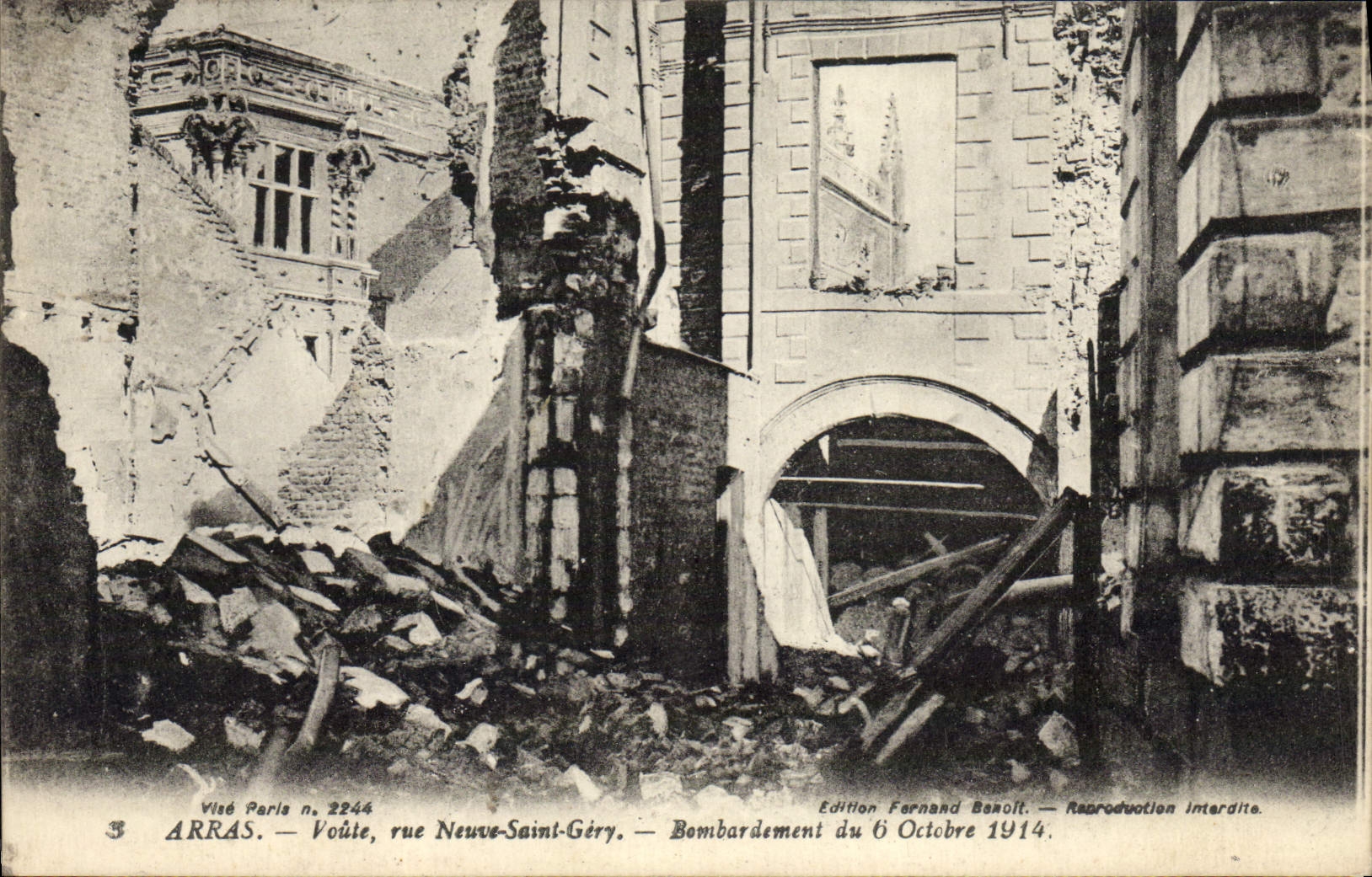 Arras — Ansicht der Rue Neuve-Saint-Géry nach dem Bombardement vom 6. Oktober 1914 — Edition Fernand Benoit