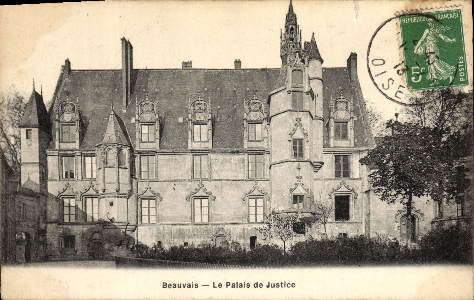 Beauvais — Le Palais de Justice — éditeur A. Breguer, Paris