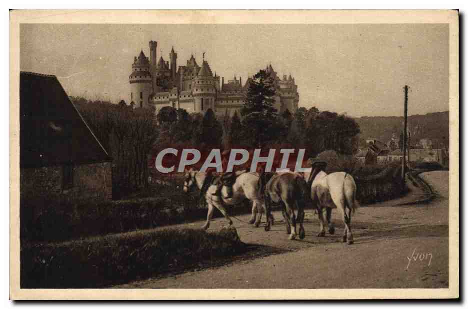 Château de Pierrefonds — Côté Est — Éditions d'Art Yvon, Paris