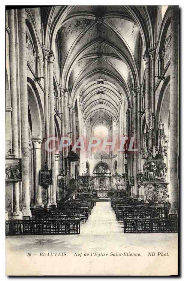 Beauvais — Nef de l'Église Saint-Étienne — ND Phot.