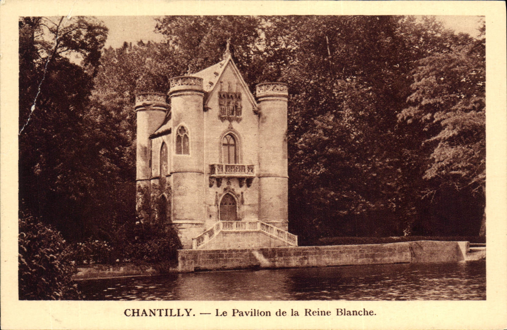 Chantilly — Le Pavillon de la Reine Blanche — Éditeur non identifié
