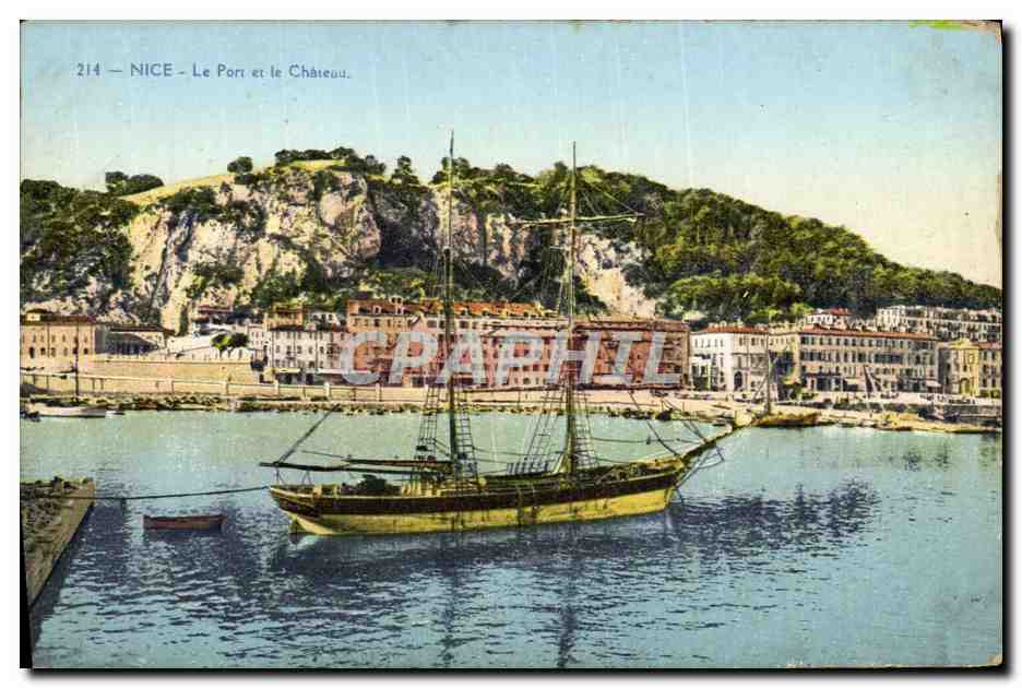 CPA Nice Le Port et le Chateau Bateau Voilier 