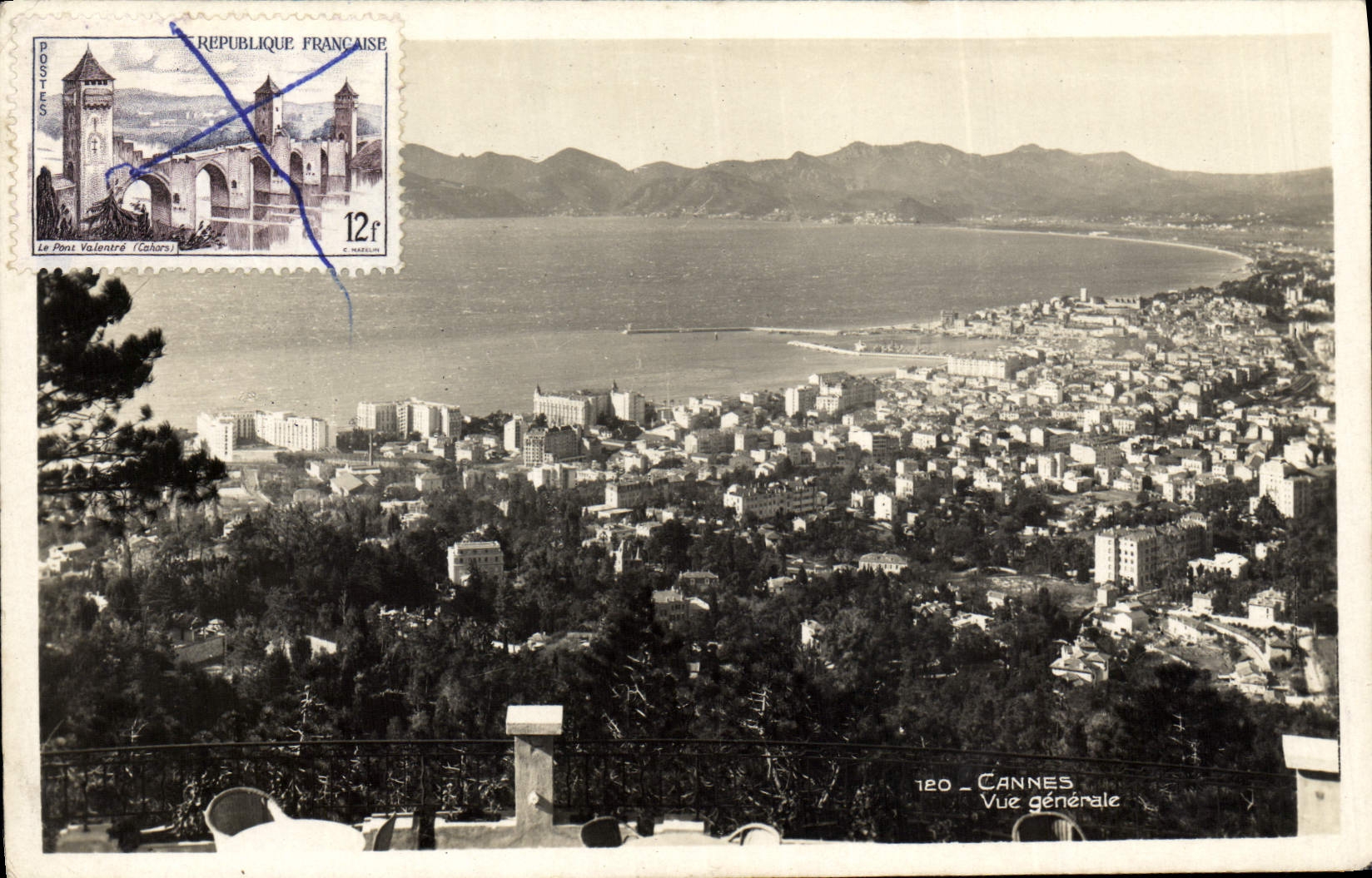 CPM Cannes Vue Generale