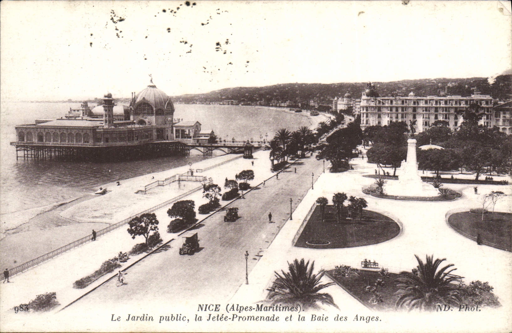 CPA Nice Le Jardin Public La Jetee Promenade et la Baie des Anges